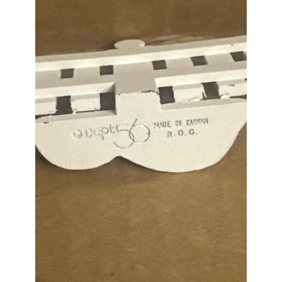 Dept 56 White Picket Fence Set Of 4 For snow Village Display - Picture 2 of 3